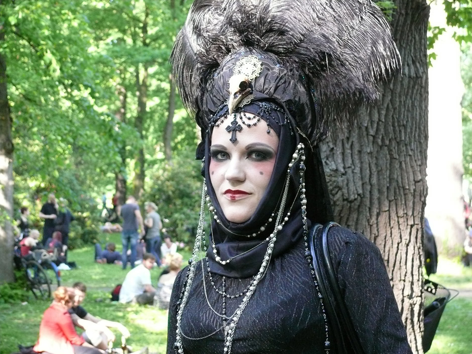 Wave-Gotik-Treffen 2013 - das schwarzbunte Publikum