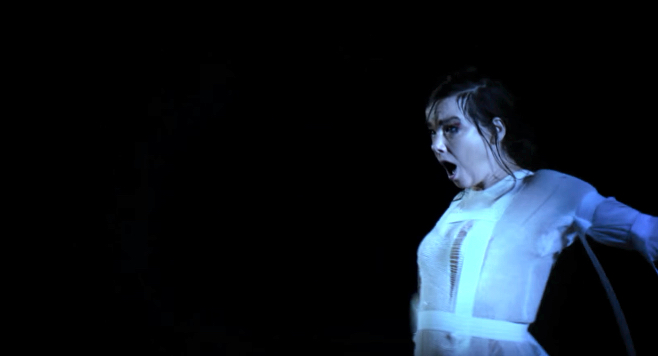 Sängerin Björk zeigt ein Video zum Song „Mouth Mantra“