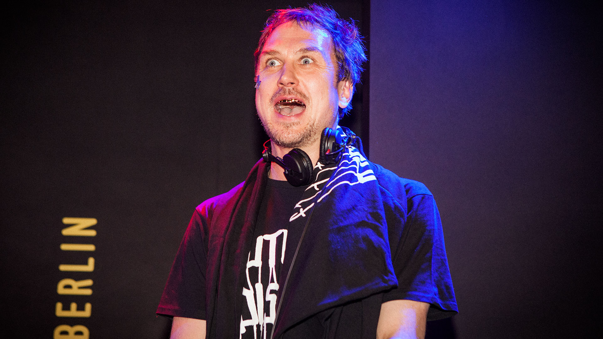 Schauspieler und DJ Lars Eidinger sorgte diese Woche für Stress im Netz.