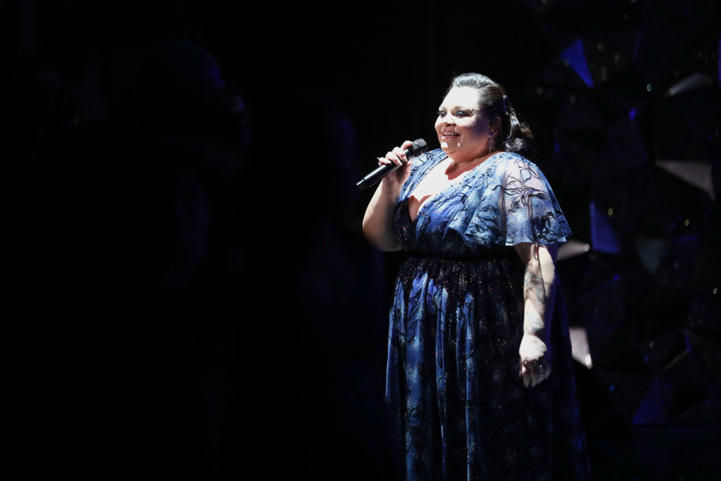 Keala Settle auf der Bühne bei der Oscar-Verleihung 2018