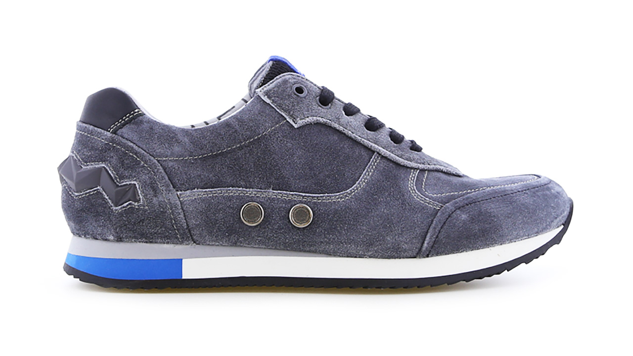 Wir verlosen stylishe Sneaker von FLORIS VAN BOMMEL