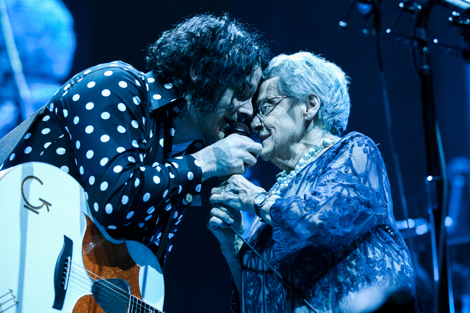 Jack White mit seiner Mutter live in Detroit