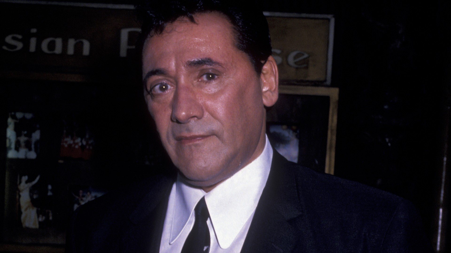 Schauspieler Frank Adonis, hier am „Wise Guys“-Set am 31. Mai 1989 in New York, starb am 26. Dezember 2018 in Las Vegas mit 83 Jahren. Er spielte unter anderem in „Goodfellas“ und „The Sopranos“ mit.