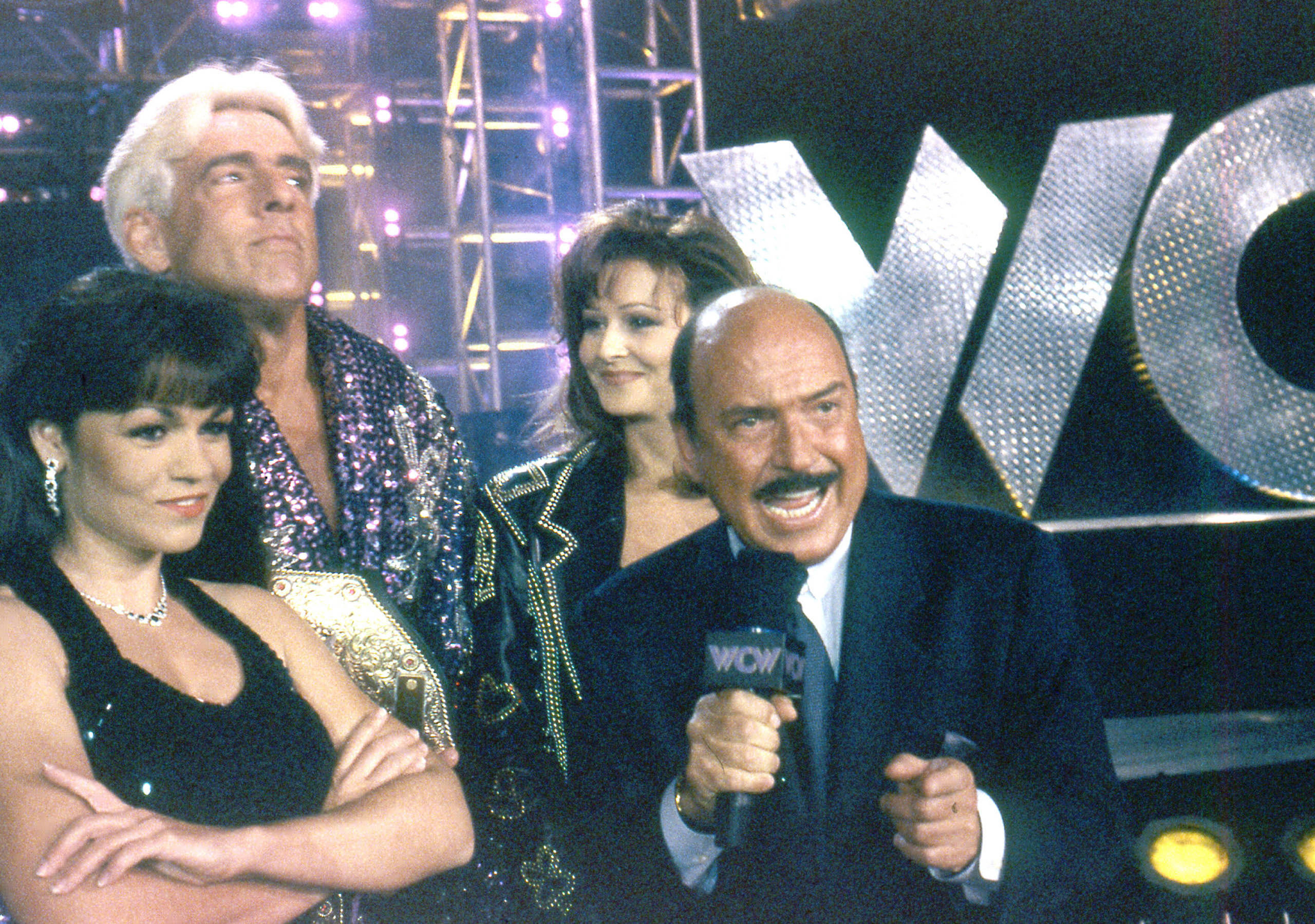 Der legendäre Wrestling-Moderator Gene Okerlund (hier 1998) starb am 2. Januar 2019 mit 76 Jahren in Florida.