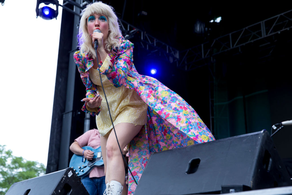 Katie Alice Greer von Priests beim Pitchfork Festival