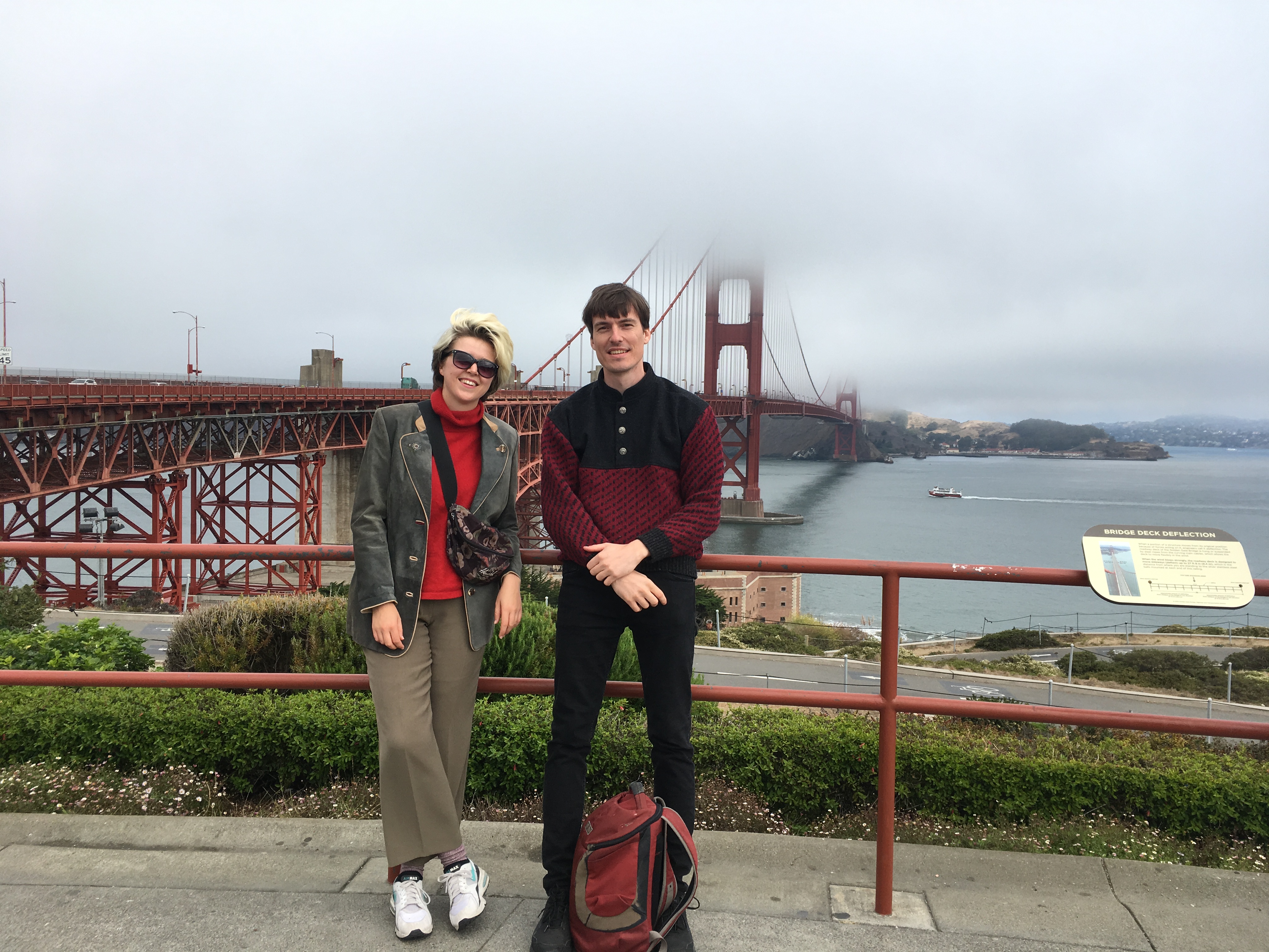 Zwischendurch mal ganz normal Touri-Sein: Ossi Viola und Lo Selbo von Itaca vor der Golden Gate Bridge
