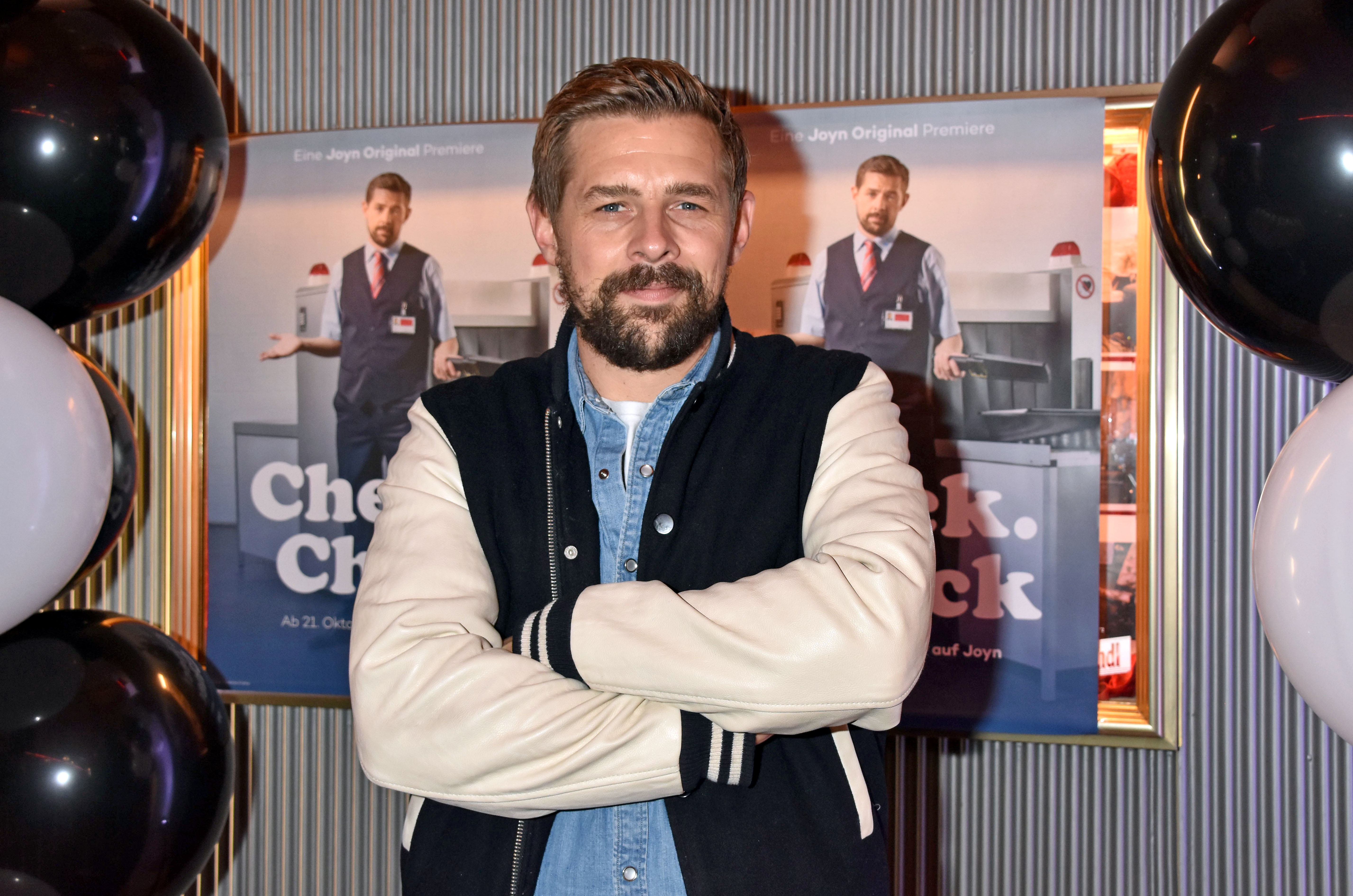 Klaas Heufer-Umlauf bei der "Check Check"-Premiere in Astor Film Lounge, Oktober 2019 in Berlin,