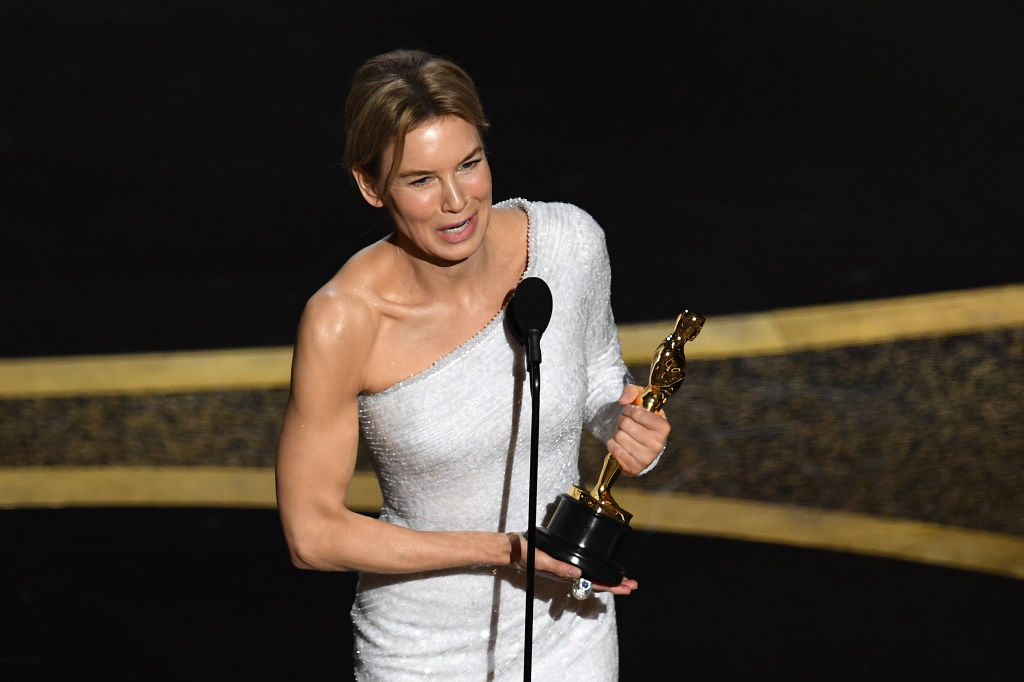 Zu wenig gesagt: Renee Zellweger bei ihrer Oscar-Dankesrede 2020.