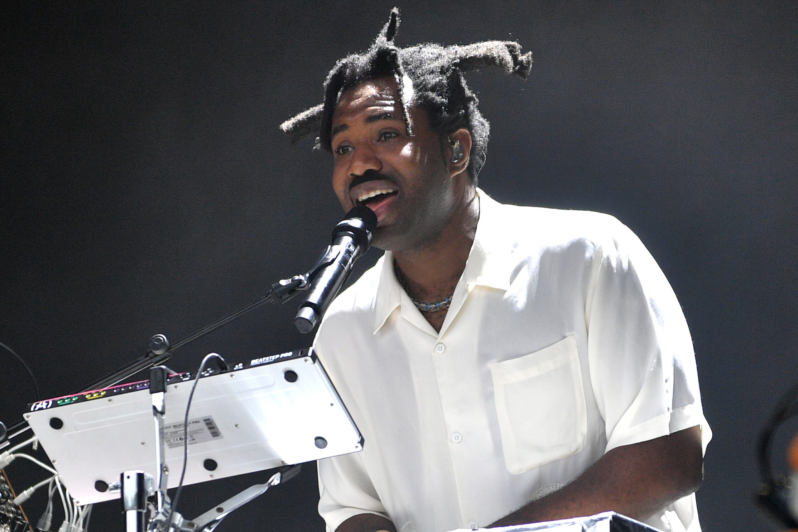 2023: Sampha performt live in London