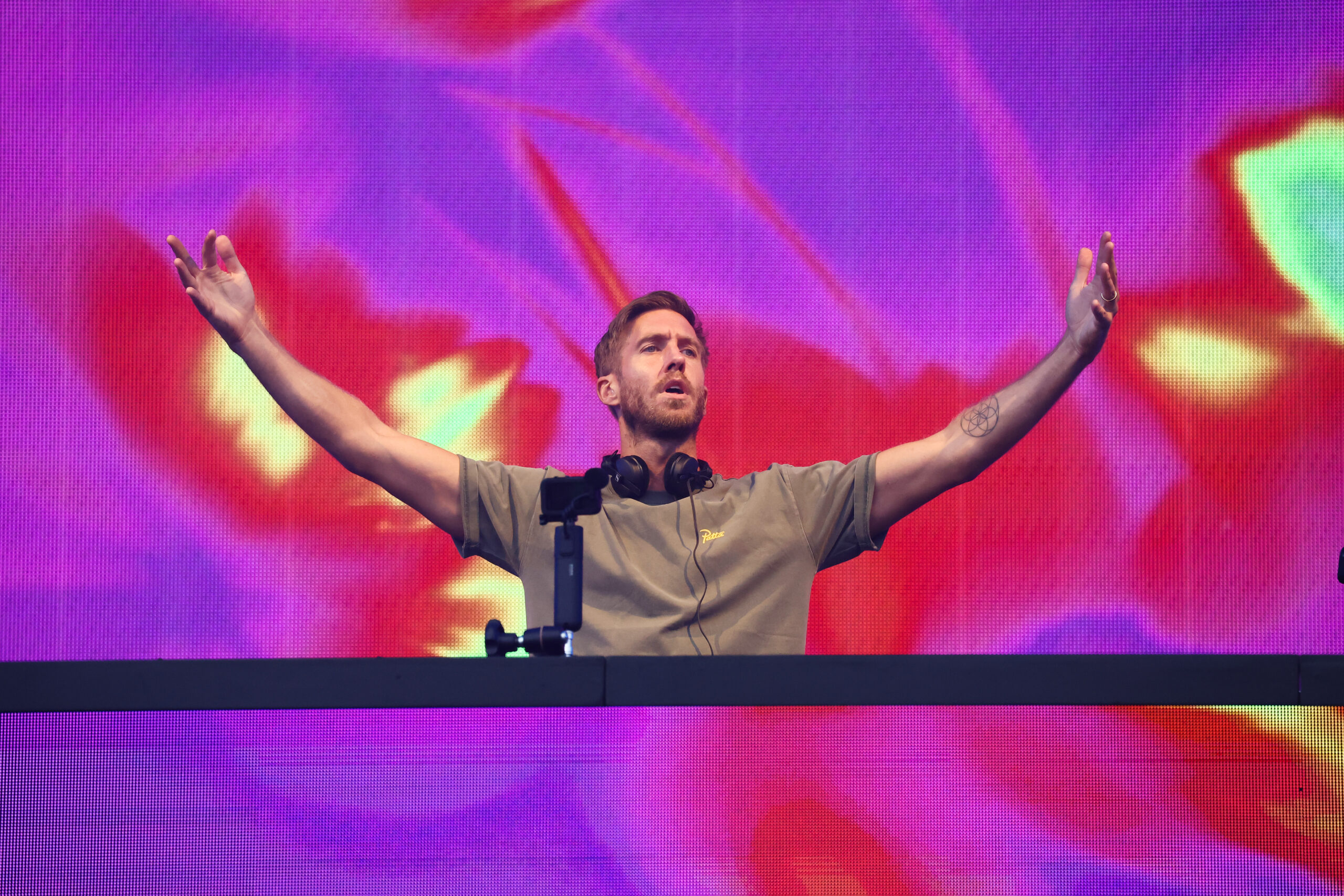 Calvin Harris live 2024.