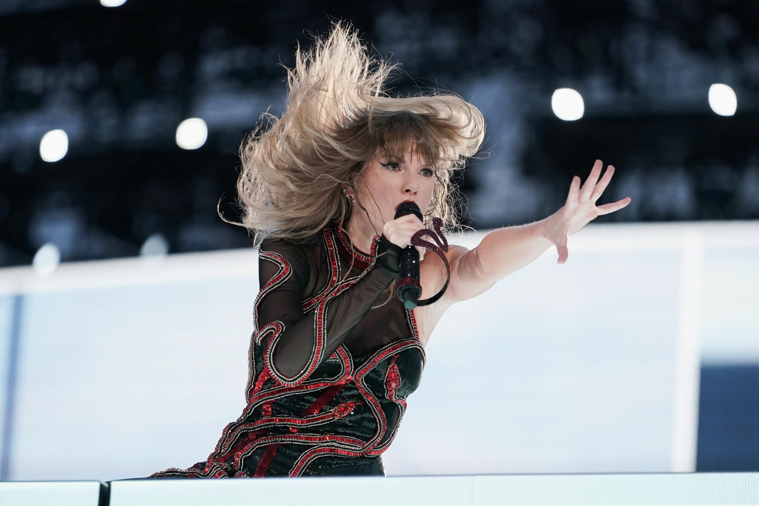 Taylor Swift live während ihrer „The Eras Tour“ in München