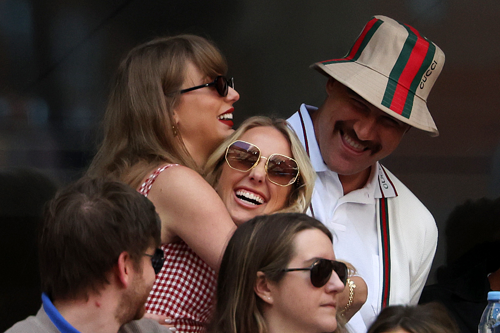 Taylor Swift, Brittany Mahomes und Travis Kelce bei dem US-Open-Finale 2024