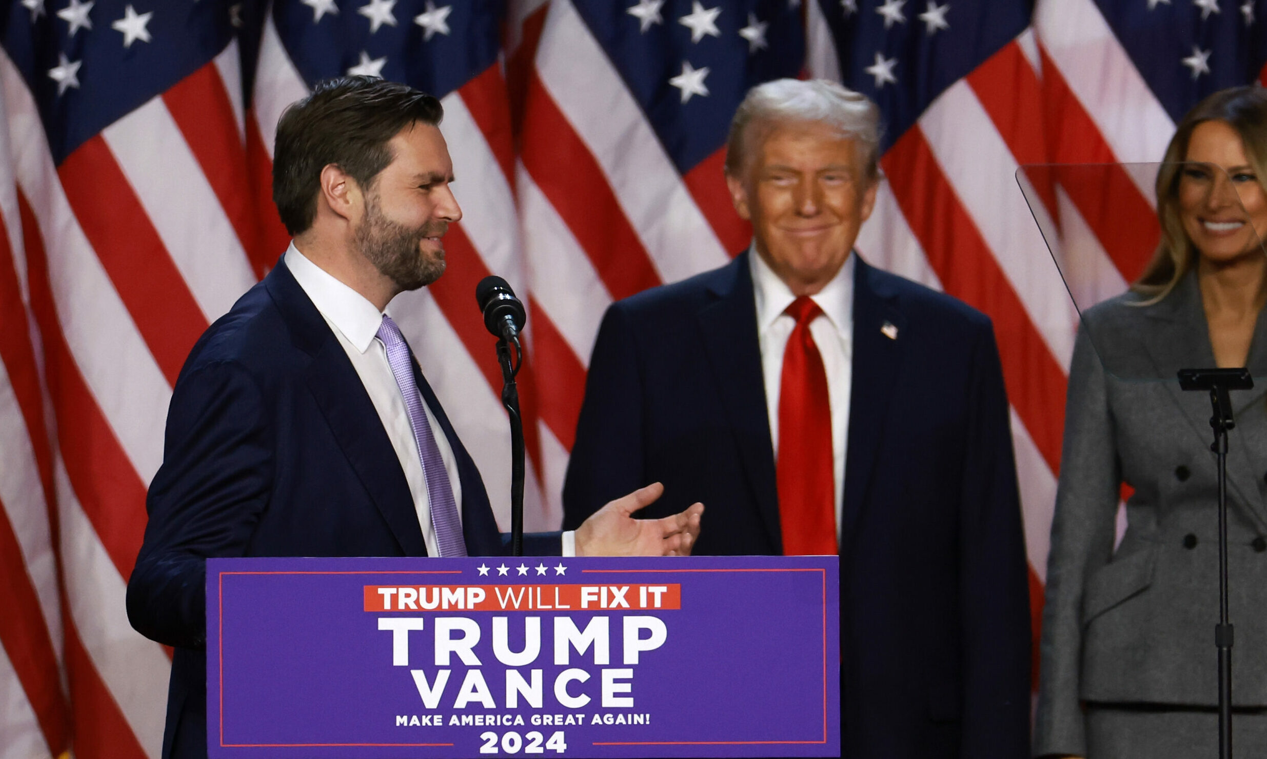 Donald Trump und sein Kandidat für das Amt des Vizepräsidenten, J.D. Vance, in Florida